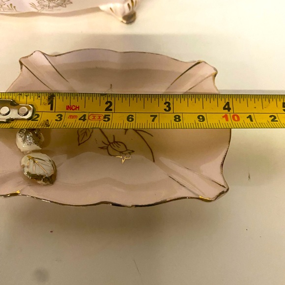 Light Pink Porcelain Vintage Cigarette Box With 2 Matching Ashtrays - Picture 12 of 12